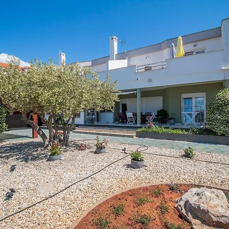 Apartment Verde Апартаменти Задар